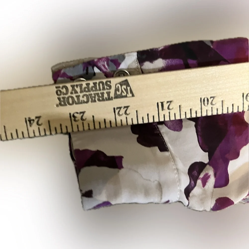 White House Black Market Long Sleeve Silk Floral Blouse size XS - Picture 9 of 12